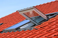 Linslade roof window